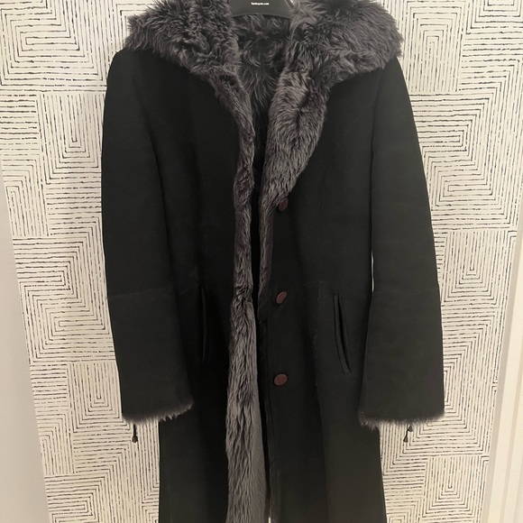 Luxurious Hooded Shearling -Genuine Vintage - Picture 5 of 16